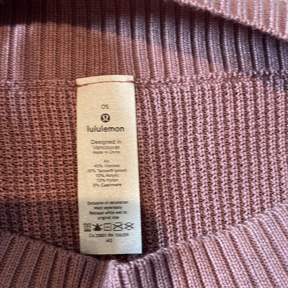 LULULEMON Forward Flow Cape PINK Rose Poncho. One Size - Picture 2 of 5